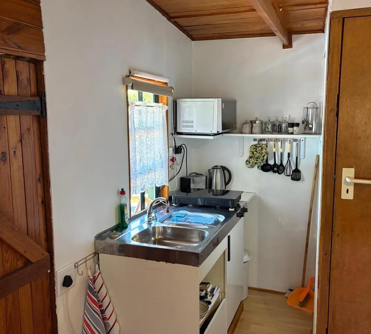 Birdsnest Guest Accommodation Hout Bay 0*,  Sudafrica